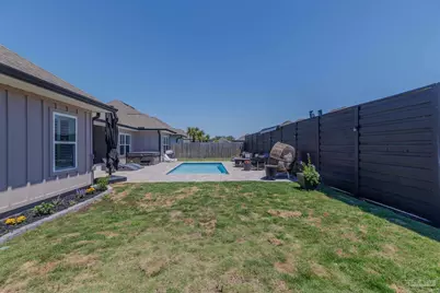 2037 Refuge Cir, Gulf Breeze, FL 32563 - Photo 50