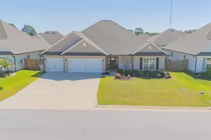 2037 Refuge Cir, Gulf Breeze, FL 32563 - Photo 1