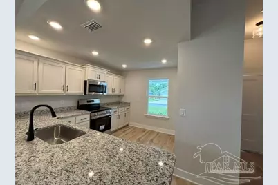 1027 Brimwood Cir #3D, Cantonment, FL 32533 - Photo 2