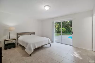 5708 Bentley Cir, Milton, FL 32570 - Photo 6