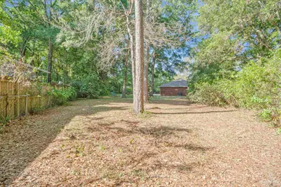 5708 Bentley Cir, Milton, FL 32570 - Photo 40