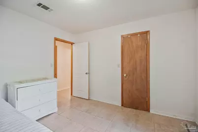 5708 Bentley Cir, Milton, FL 32570 - Photo 26