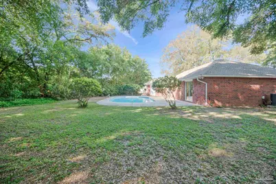 5708 Bentley Cir, Milton, FL 32570 - Photo 46
