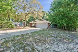 5708 Bentley Cir, Milton, FL 32570 - Photo 44