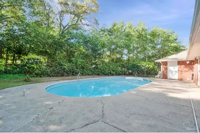 5708 Bentley Cir, Milton, FL 32570 - Photo 48