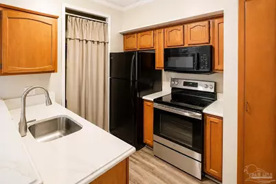 501 E Burgess Rd #D 10, Pensacola, FL 32504 - Photo 8