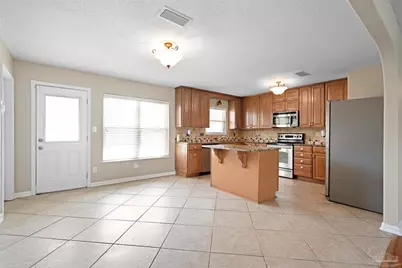 8137 Imperial Dr, Pensacola, FL 32506 - Photo 4