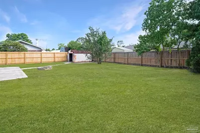 8137 Imperial Dr, Pensacola, FL 32506 - Photo 16