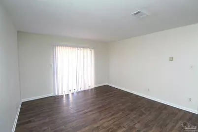 5207 Charbar Dr #B, Pensacola, FL 32526 - Photo 2