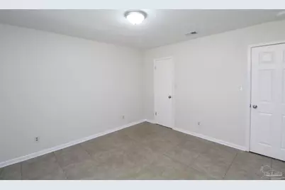 5207 Charbar Dr #B, Pensacola, FL 32526 - Photo 10