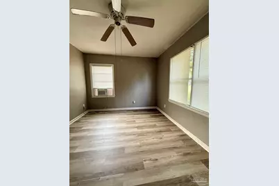 227 Willow St, Pensacola, FL 32506 - Photo 8