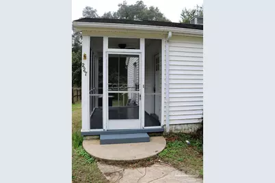 227 Willow St, Pensacola, FL 32506 - Photo 2