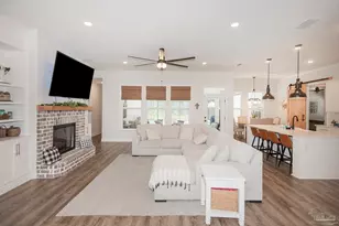 4798 Soundside Dr, Gulf Breeze, FL 32563 - Photo 6