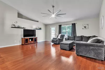546 Shiloh Dr, Pensacola, FL 32503 - Photo 10