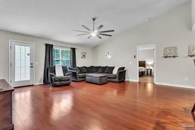 546 Shiloh Dr, Pensacola, FL 32503 - Photo 4