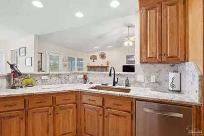 9271 Hansel Dr, Navarre, FL 32566 - Photo 16