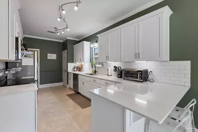 1329 Greenvista Ln, Gulf Breeze, FL 32563 - Photo 8