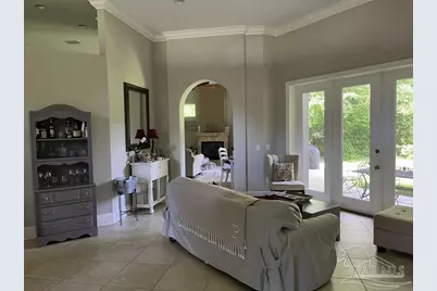 11 Highpoint Dr, Gulf Breeze, FL 32561 - Photo 2