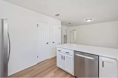 6844 Community Dr, Pensacola, FL 32526 - Photo 18