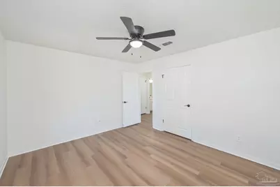 6844 Community Dr, Pensacola, FL 32526 - Photo 36