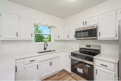 6844 Community Dr, Pensacola, FL 32526 - Photo 16
