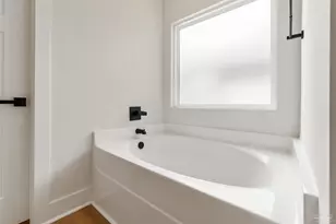 713 N F St, Pensacola, FL 32501 - Photo 28