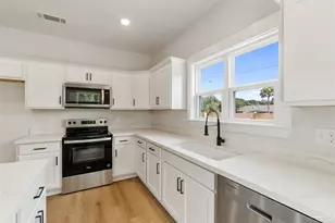 713 N F St, Pensacola, FL 32501 - Photo 18