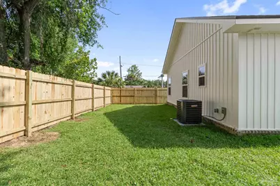 713 N F St, Pensacola, FL 32501 - Photo 44