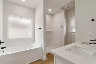 713 N F St, Pensacola, FL 32501 - Photo 24