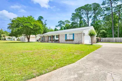5034 Shoshone Dr, Pensacola, FL 32507 - Photo 2