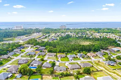 638 Downhaul Dr, Pensacola, FL 32507 - Photo 32
