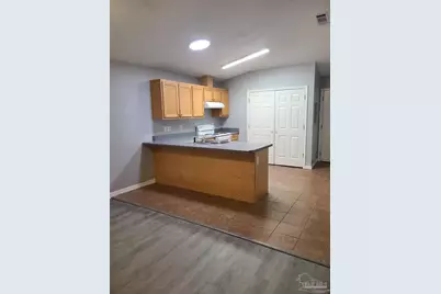 1421 N 61st Ave #502, Pensacola, FL 32506 - Photo 2