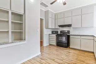 203 W Lloyd St, Pensacola, FL 32501 - Photo 10