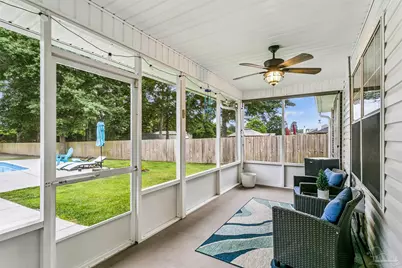 1543 Twin Pines Cir, Cantonment, FL 32533 - Photo 28