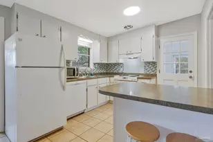 3900 San Gabriel Dr, Pensacola, FL 32504 - Photo 12
