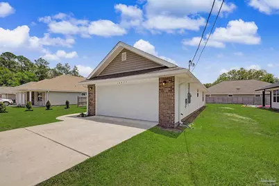 10427 Tanton Rd, Pensacola, FL 32506 - Photo 2