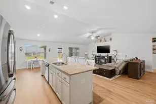 6512 Benelli Dr, Milton, FL 32570 - Photo 10