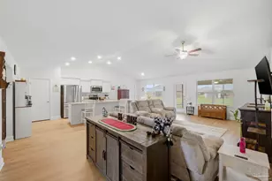 6512 Benelli Dr, Milton, FL 32570 - Photo 6