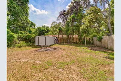 2011 Augusta Ave, Pensacola, FL 32507 - Photo 22