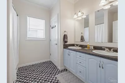 2011 Augusta Ave, Pensacola, FL 32507 - Photo 10