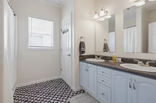 2011 Augusta Ave, Pensacola, FL 32507 - Photo 10
