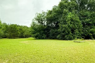 5208 Green Springs Dr, Milton, FL 32583 - Photo 2