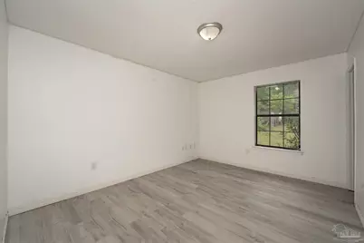 107 Windsor Dr, Crestview, FL 32539 - Photo 14