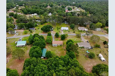 107 Windsor Dr, Crestview, FL 32539 - Photo 32