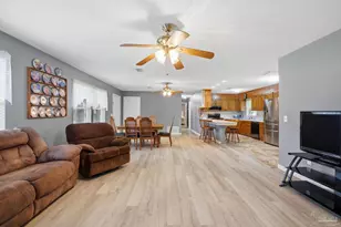 6625 Owens St, Pensacola, FL 32503 - Photo 14