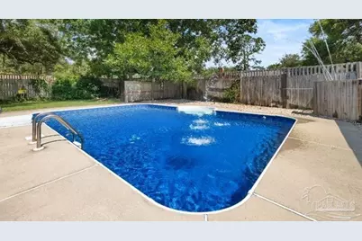 420 Fairpoint Dr, Gulf Breeze, FL 32561 - Photo 4