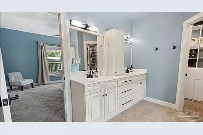 420 Fairpoint Dr, Gulf Breeze, FL 32561 - Photo 12