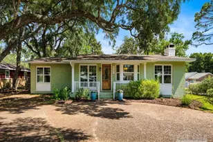 420 Fairpoint Dr, Gulf Breeze, FL 32561 - Photo 2