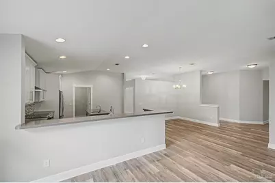 5897 Arch Ave, Pensacola, FL 32526 - Photo 12