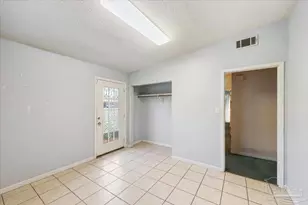 500 S Fairfield Dr, Pensacola, FL 32506 - Photo 8